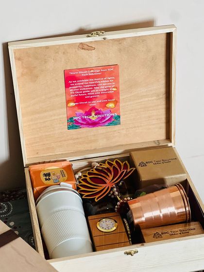 Gift Hamper - Corporate Gifting Branded Corporate Hampers photo 6