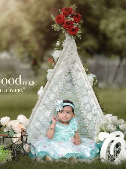 Childhood magic captured in a frame. This outdoor first birthday session features our popular lace teepee, creating a dreamy and enchanting portrait.