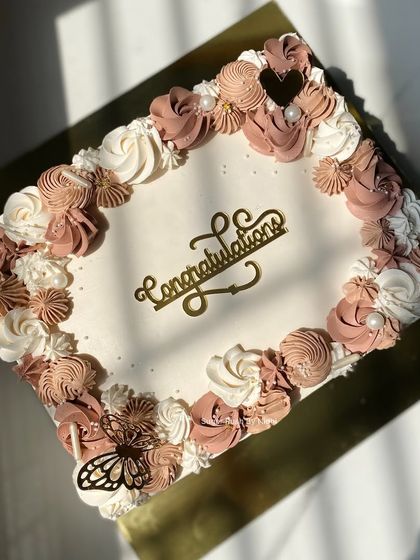 Wedding & Engagement Cakes photo 13