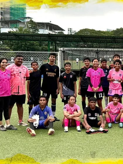 Another group photo from the friendly match against Warriorz FC, a great experience for our developing players.