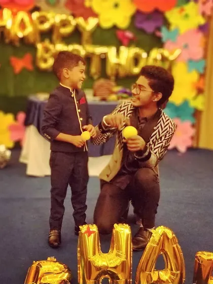 Magic is for everyone, and I love performing for kids' birthday parties. Sharing a moment of pure astonishment with this young guest makes it all worthwhile. My interactive magic is perfect for family gatherings and celebrations.