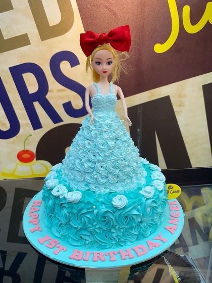 Kids' Character & Cartoon Cakes photo 35