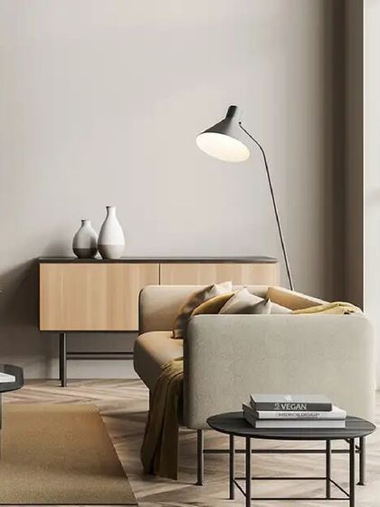 For those embracing a minimalist lifestyle, daily decluttering is key. This guide offers advice on keeping your home simple and organized.