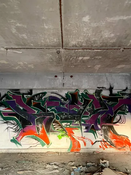 The pyre. A freestyle jam session in an abandoned spot. The raw, decaying environment adds to the mood of the piece.