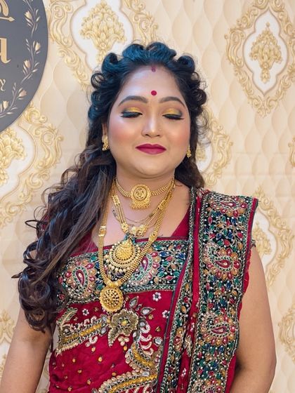 Glam Reception & Party Looks photo 19