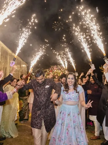 We believe in creating spectacular moments. A grand entrance with a cold pyro sparkler tunnel makes for an unforgettable start to your reception and provides a stunning photo opportunity for the happy couple.