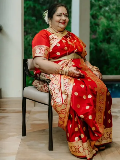 More photos of the radiant mother of the bride at a Bengali wedding. Her smile and warmth made the getting-ready process so special.