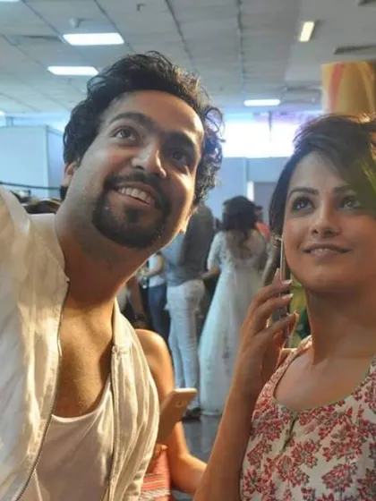 A candid selfie on the sets of a show with one of my favorite TV actresses, Anita Hassanandani.