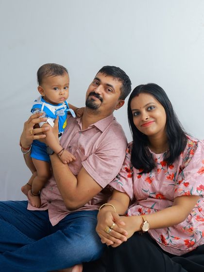 Family Portraits: Your Story in a Frame photo 11