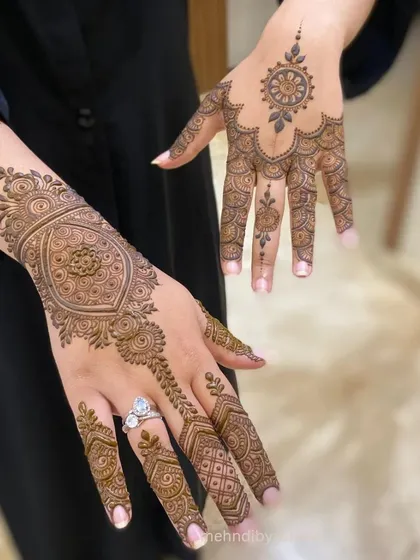 A beautiful and intricate design for a client who has become a dear friend. I love the connections I make through my art.