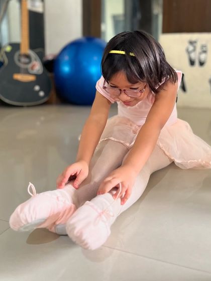 Subham Chail Performing Arts - Dance Instruction Ballet Training (Grace & Discipline) photo 19