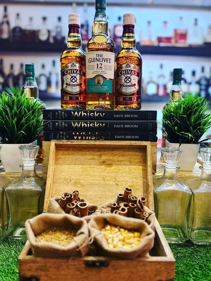 My Whisky and Cigar bar is for those who appreciate the finer things. I curate a selection of premium single malts and blended whiskies, beautifully presented with aromatic spices like cinnamon and star anise to enhance the tasting experience.