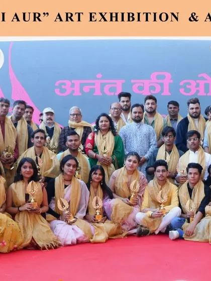 A group photo of our proud award-winning students at the "Anant Ki Aur" Art Exhibition & Award Show 2024.