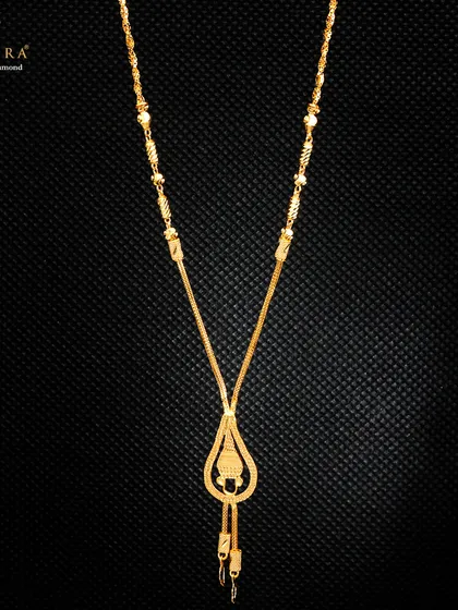 A delicate Y-shaped gold necklace with a teardrop pendant. The fine chain and minimalist design make it a perfect piece for everyday elegance, showcasing our lightweight jewellery range.