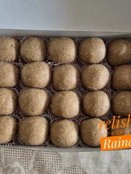 Multi-millet Laddoos made from a high-quality flour mix of Ragi, Bajra, Jowar, and more. These are great for kids and provide a rich source of protein and minerals.