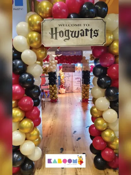All aboard the Hogwarts Express! We bring the magic of the wizarding world to life with immersive Harry Potter themed parties, complete with a "Welcome to Hogwarts" entrance that will thrill every little witch and wizard.