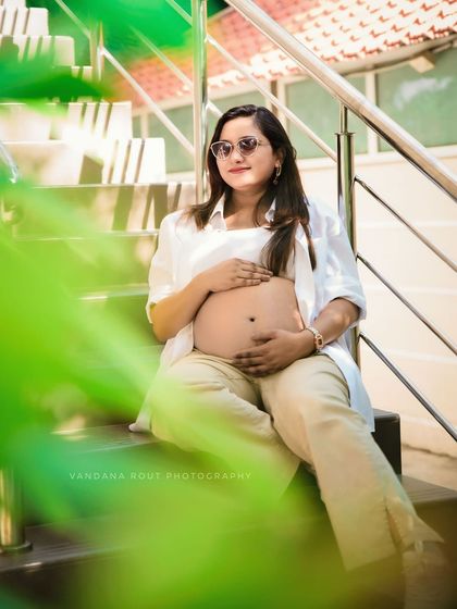 Outdoor Elegance: Lush Parks & Golden Light photo 22