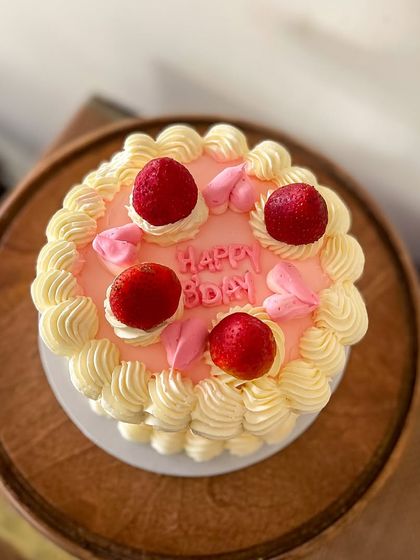 Gobble Cake - Designer & Bento Cakes Elegant Buttercream & Floral Art photo 32