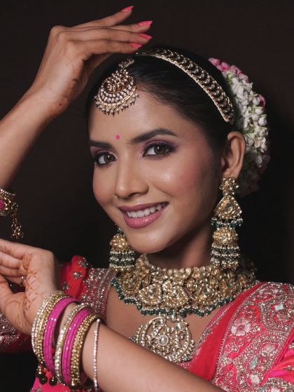 Timeless Bridal Looks photo 35