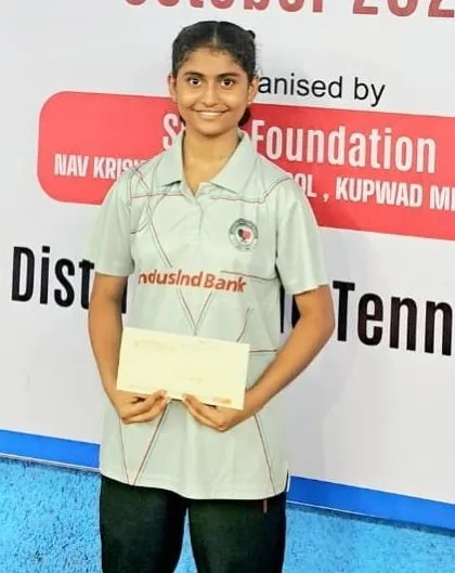 Swara Jangade with her prize after earning her first-ever state-level silver medal in the Under-15 Girls event at the 5th Maharashtra State Ranking Tournament in Sangli.