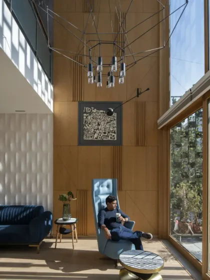 Light-Filled Interiors & Voluminous Spaces photo 3