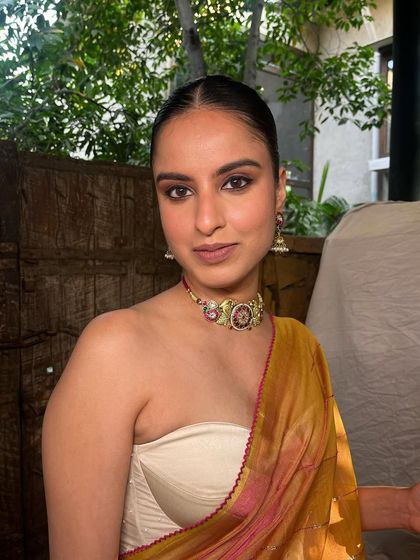 Soft & Radiant Glam photo 30