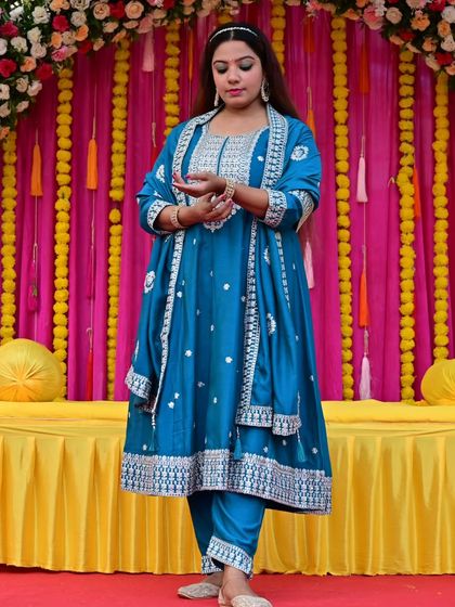 My Style & Stage Presence photo 17