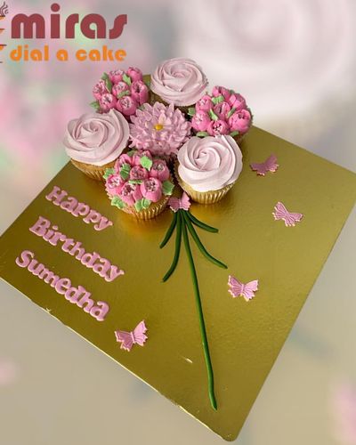 Cupcakes & Individual Desserts