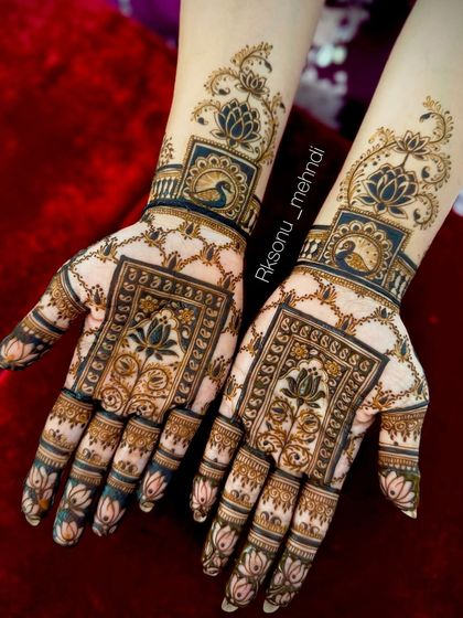 Sonu - Bridal & Wedding Mehndi Intricate Bridal Designs photo 20