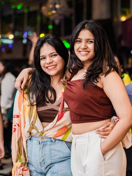 Gotta keep smiling! The energy of the crowd at Social is infectious. Happy people, good music, and a whole lot of mashups.