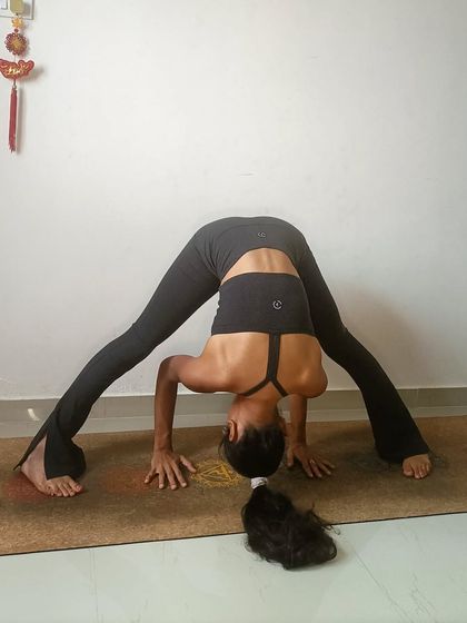 Gowri Murthy - Yoga & Mindful Movement Yoga Asana: Strength, Balance & Flexibility photo 23
