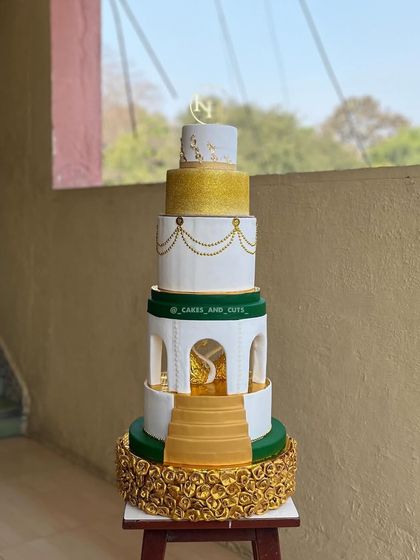 Grand Wedding & Engagement Cakes photo 49
