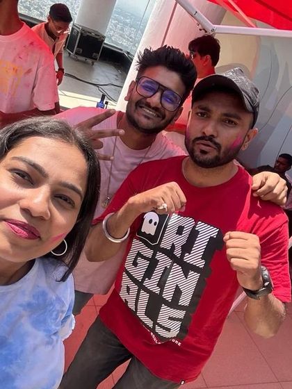 Another great selfie from the Holi festival. The energy of the crowd and the joy of the festival of colors is something special.