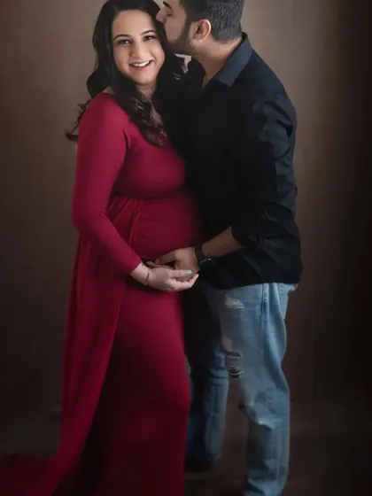 Including your partner in the maternity session makes the memories even more special. It’s a beautiful way to document the love and partnership that created this new life. These couple portraits are always filled with so much joy and anticipation.