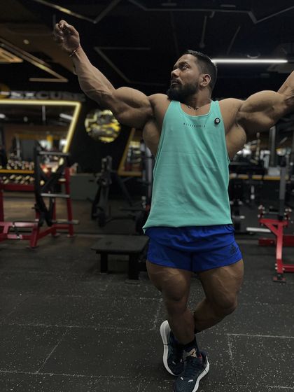 A classic victory pose. This is the feeling I want my clients to have when they reach their goals.