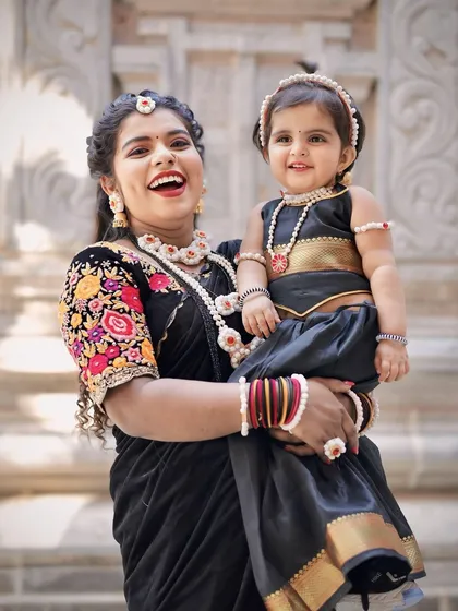 I also create matching jewellery for mothers and daughters. This set of 'Halwyache Dagine' (sugar bead jewellery) for the Sankranti festival was made for a mother and her little one to celebrate together in traditional style.