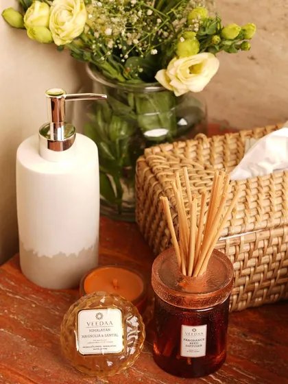 A curated selection from our extensive product portfolio, showcasing the diverse range of fragrances, colors, and designs we offer. Each image highlights the beauty and versatility of our candles, diffusers, and gift sets.