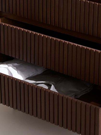 Shiraz Chaand - Commercial Interior & Product Photography Furniture & Product Collections photo 5