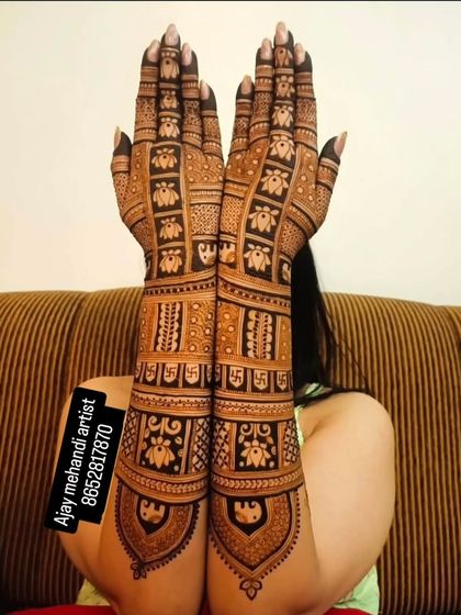 Intricate Bridal Mehndi photo 45