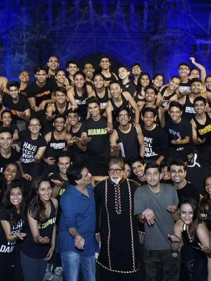 The entire Shiamak team with Amitabh Bachchan after the 26/11 tribute show. A very powerful and emotional performance.