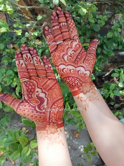 The final stain is everything. This photo shows the rich, dark reddish-brown color my natural henna develops into after 24 hours, a testament to the quality of the paste I prepare for every client.