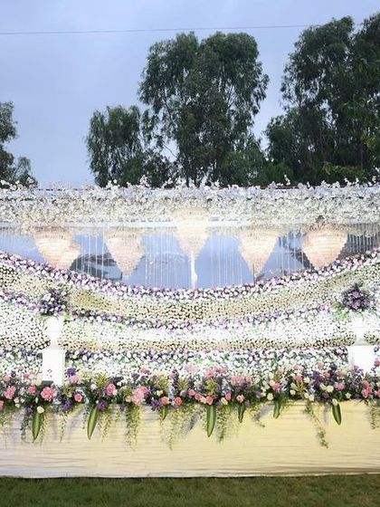 Flinters Management - Custom Wedding Design & Decor Glamorous Sangeet & Reception Nights photo 35