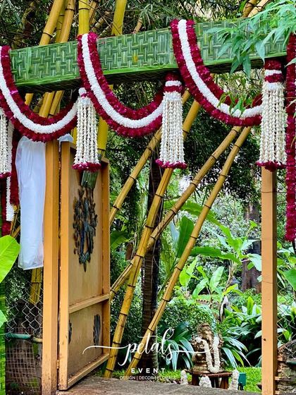 Petals - Wedding Decoration & Styling Welcoming Entrances & Signage photo 30