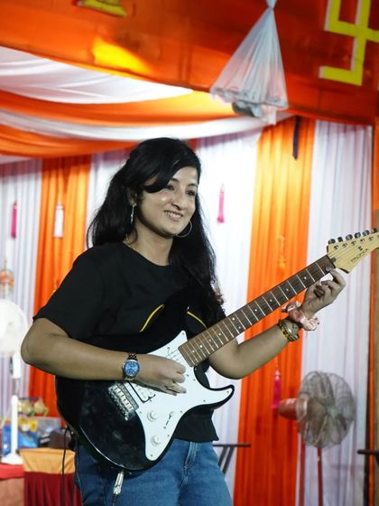 Our student Bhumi, shining on stage with her electric guitar during our Ganesh Chaturthi celebration. Her confidence and skill were spectacular.