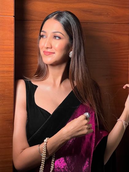 Signature Soft & Radiant Glow photo 20