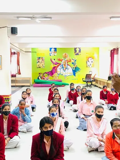 My workshops can be held anywhere, indoors or out. This was a session at Atal Adarsh Vidyalaya, where I used the school hall to teach a large group of girls the fundamentals of self-awareness and defense.