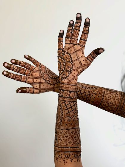 Mitali - Mehendi for Special Occasions Exquisite Bridal Mehendi photo 22
