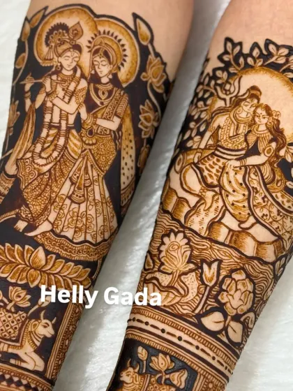 Bringing divine blessings to your new beginning. This design features beautifully detailed portraits of Shiv Parvati and Radha Krishna, surrounded by sacred lotus motifs. It’s more than art, it’s a prayer.