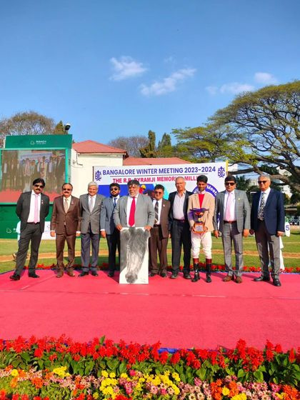 The winning team of the R.R. Byramji Memorial Million.