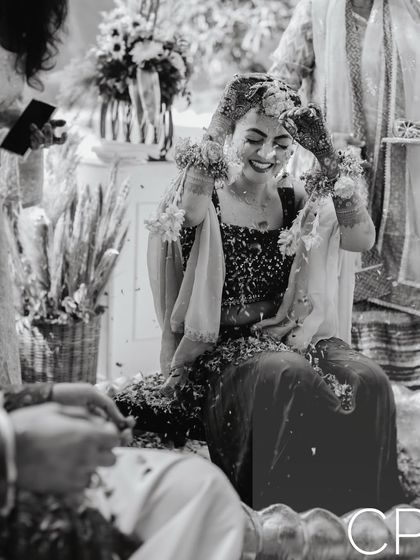 Somesh Chaurasiya - Wedding Photography & Cinematography Vibrant Haldi & Mehendi Moments photo 8